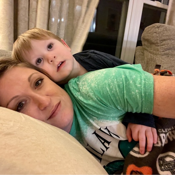 Meet your Posher, Danielle - Picture 2 of 11